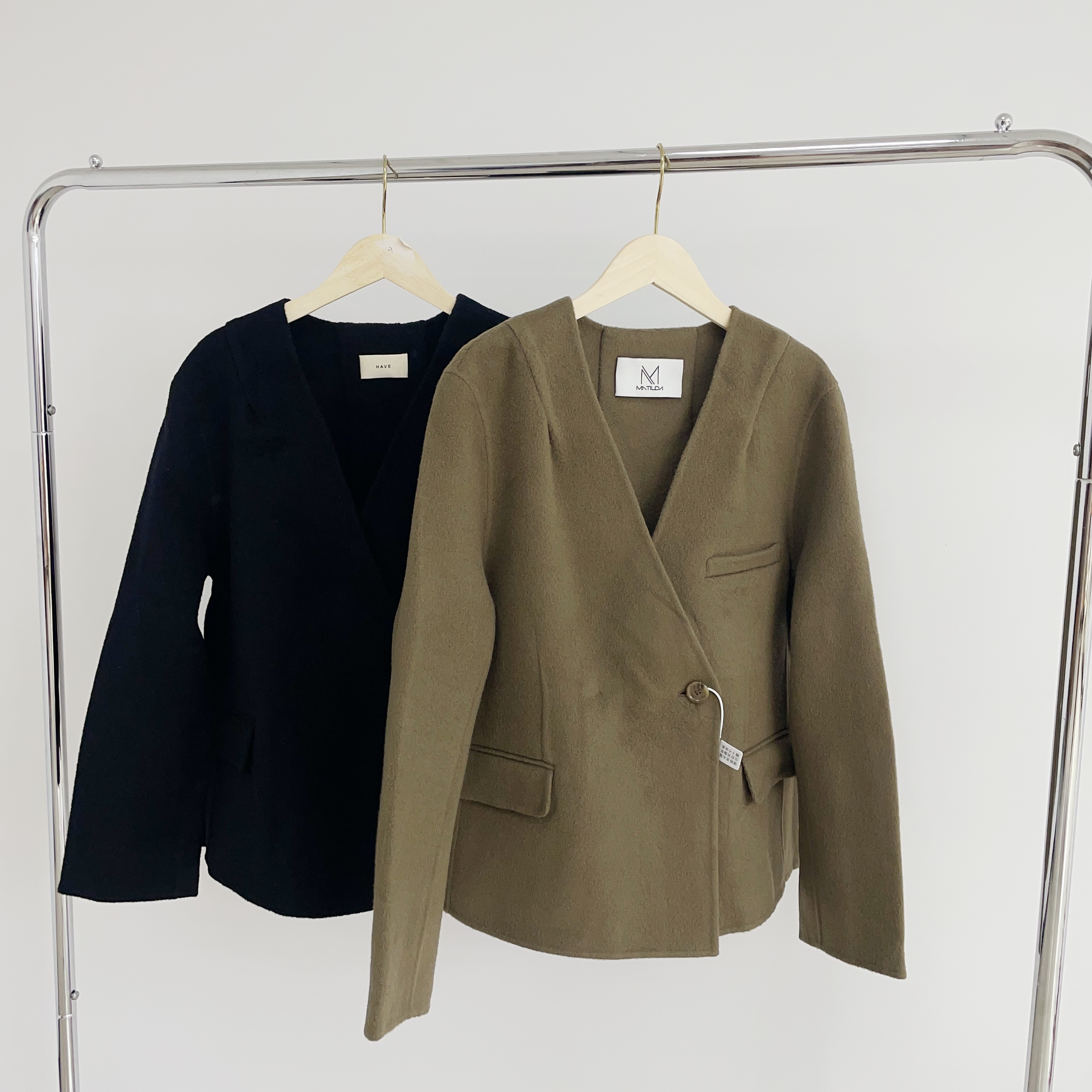 仓5-2 一个扣子双面手缝V领简约休闲手缝毛呢外套