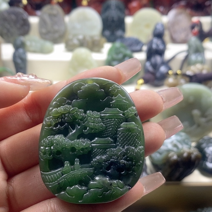 和田玉颈饰未镶嵌