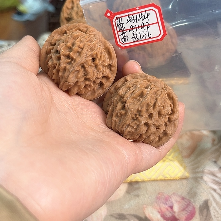 文玩核桃把件一代楼