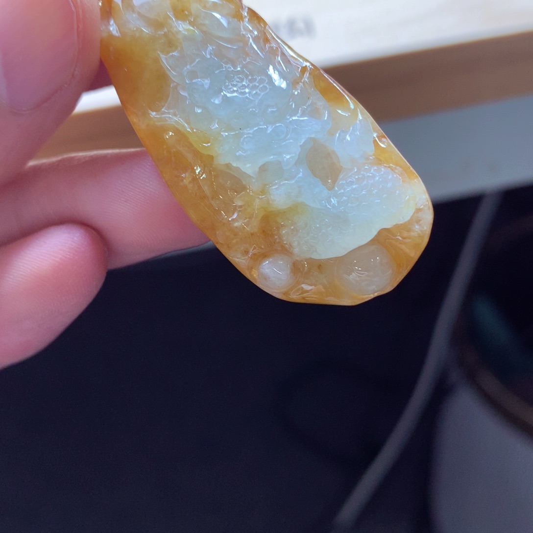 翡翠颈饰未镶嵌吊坠