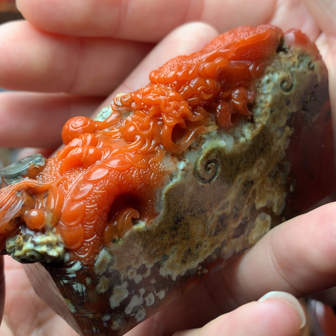 南红玛瑙未镶嵌1啊东寨老南红龙摆件