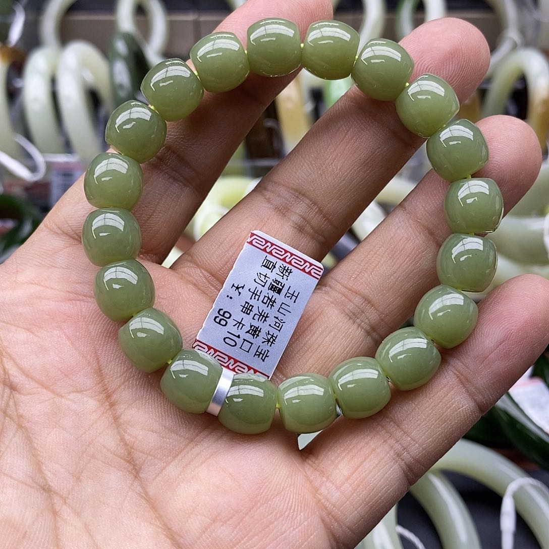 未镶嵌手链和田玉卡10