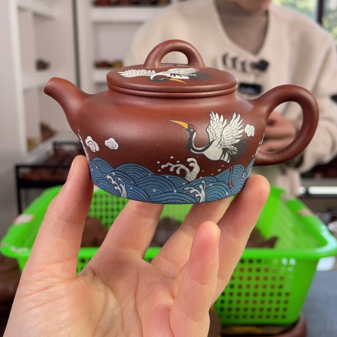紫砂茶壶红皮龙彩绘仙鹤160cc
