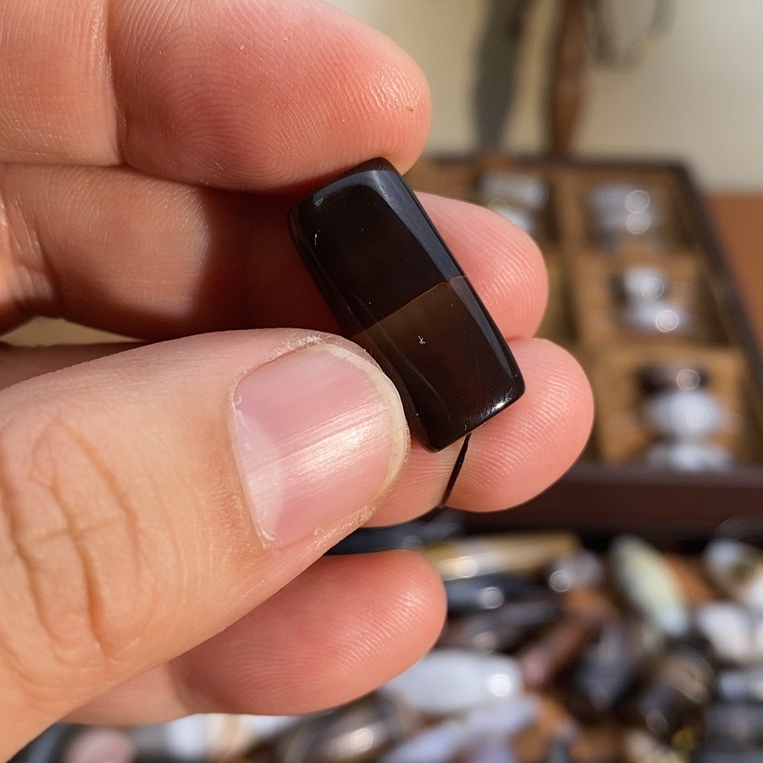 玛瑙/玉髓颈饰合金