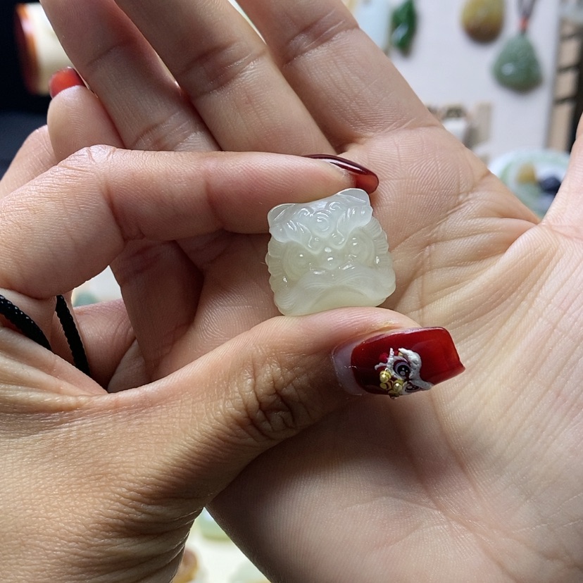 【闪购商品】和田玉颈饰未镶嵌杰*