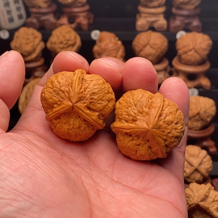 车***友文玩核桃把件…………………………