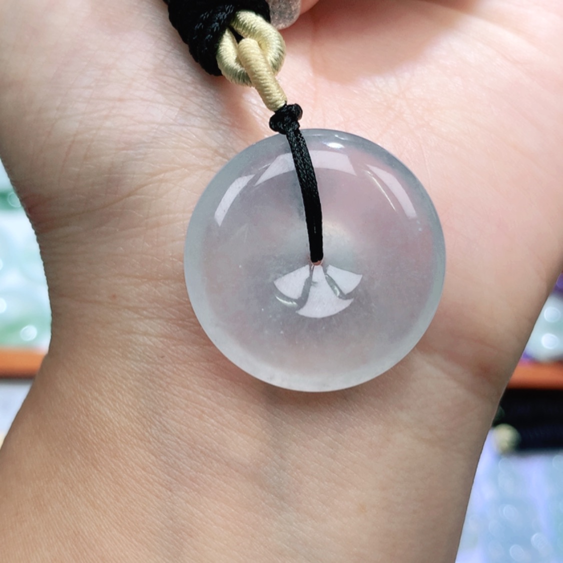 【闪购商品】翡翠颈饰未镶嵌平安扣