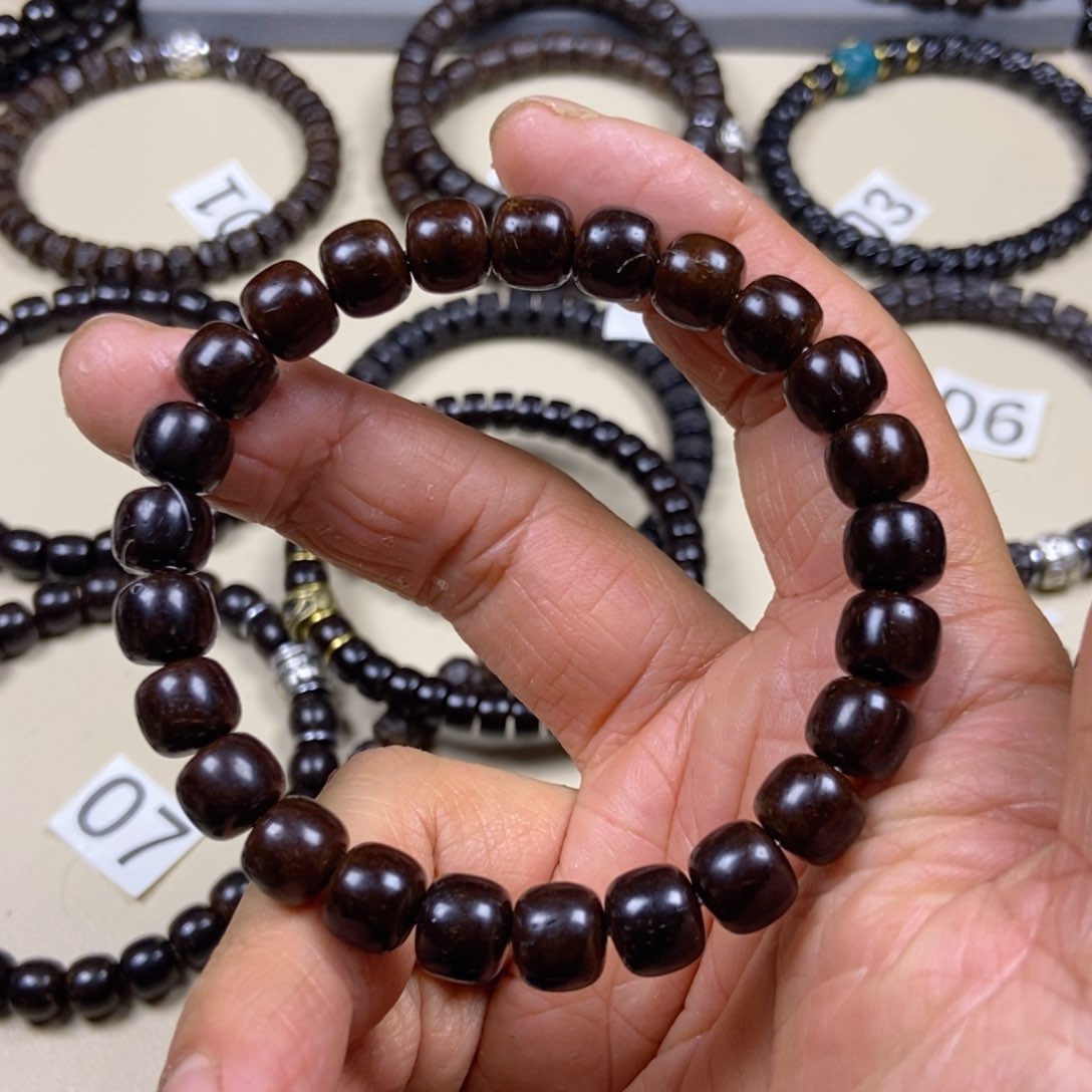 椰蒂手串岩****箱耶蒂老型98