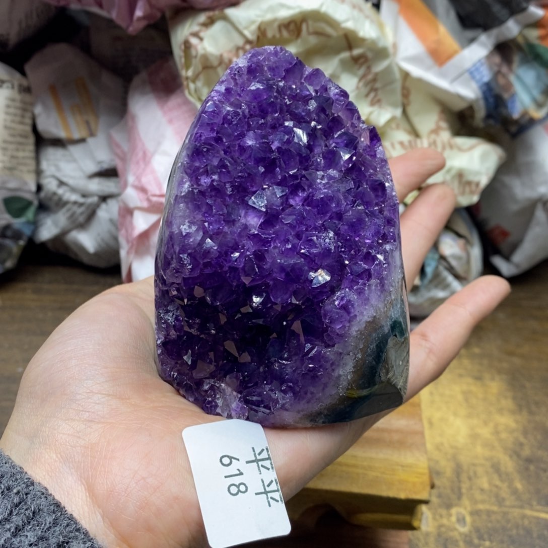 紫晶乌拉圭未镶嵌