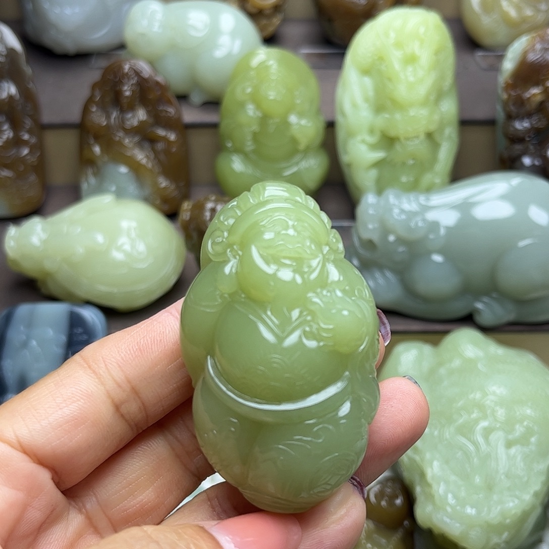 和田玉未镶嵌挂件