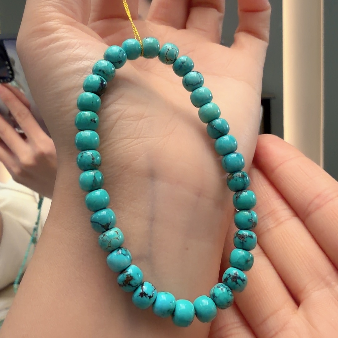 绿松石未镶嵌颈饰