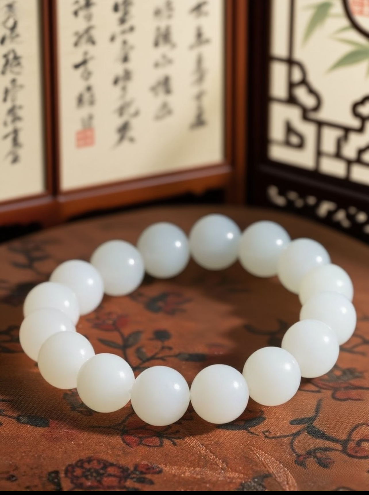 可定制的和田玉圆珠手串色泽鲜艳