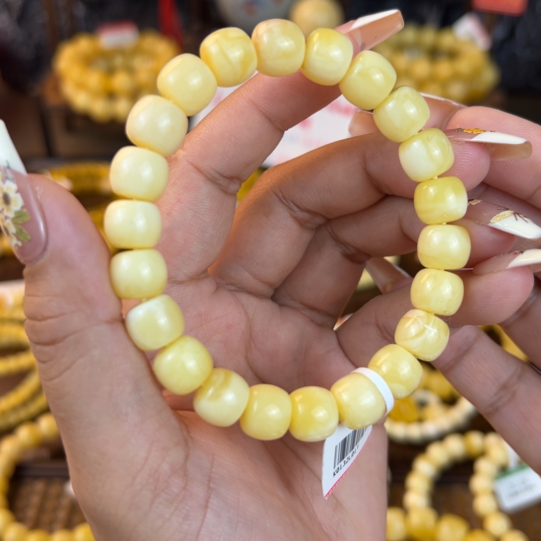 琥珀裸石未镶嵌mkjjjnnnnnnnnn