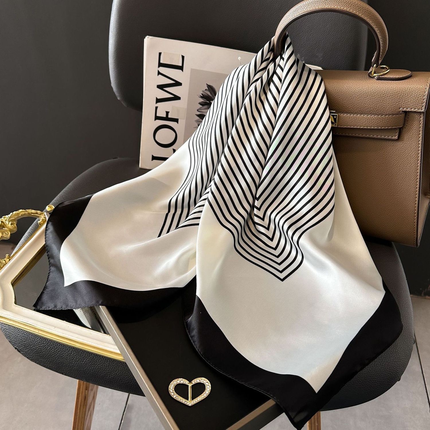 三三B店【201号-300号】气质休闲轻奢女士大牌时尚单肩斜跨包包围巾