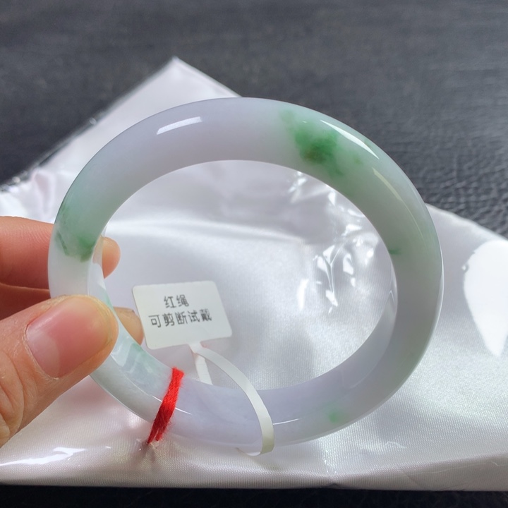 翡翠未镶嵌手镯58圈