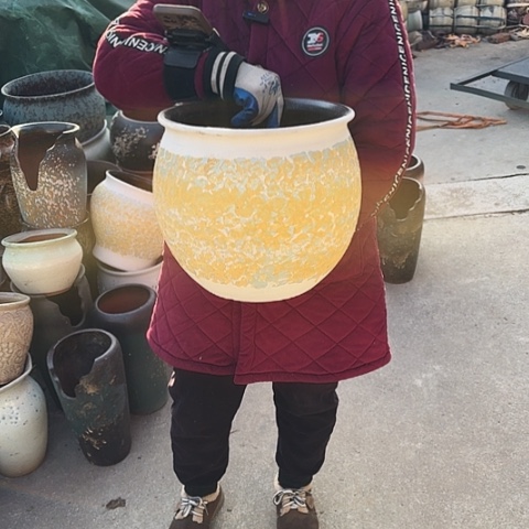 29口28高瑕疵底裂盆子 