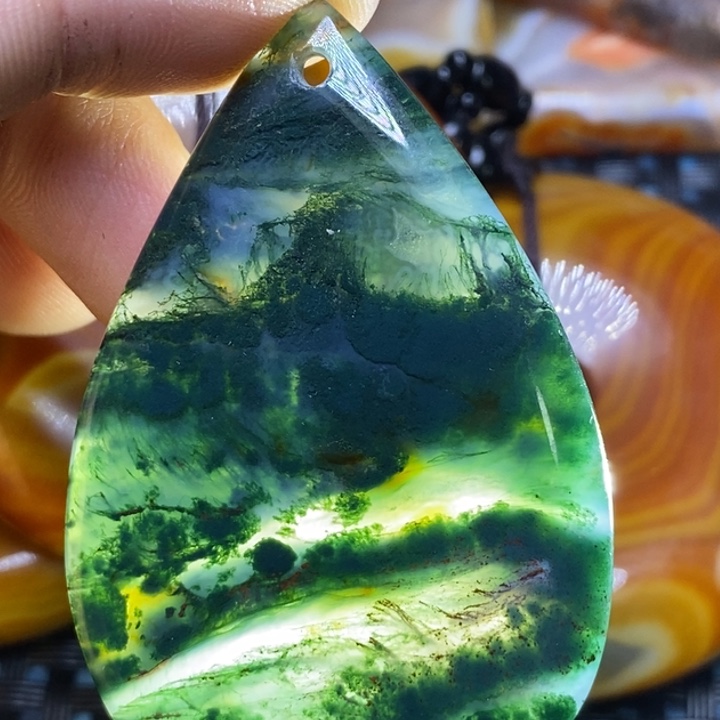 玛瑙/玉髓颈饰未镶嵌残****颜