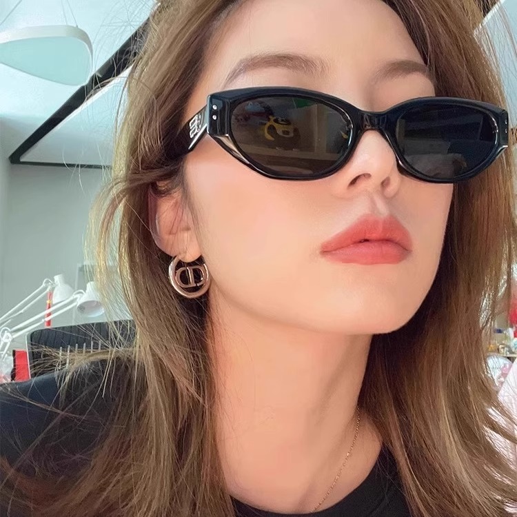 【130-180】2025年高清树脂防紫外线显瘦大框墨镜