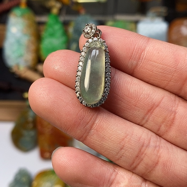 翡翠颈饰银S925镶嵌翡翠A货一物一证