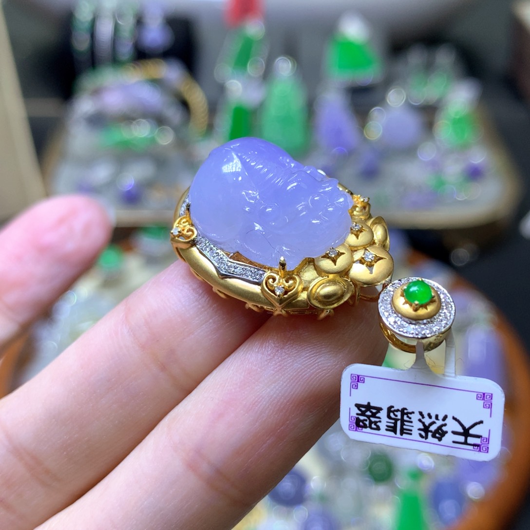 【闪购商品】翡翠颈饰18K金镶嵌翡翠吊坠项链