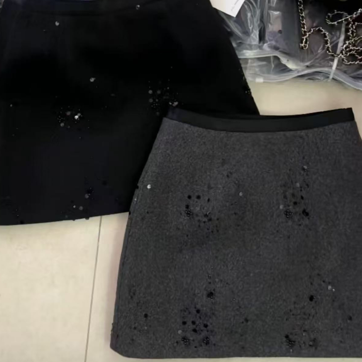 PanPan【越夜越美】【重工亮片毛呢A字版小短裙】【洋气百搭款】