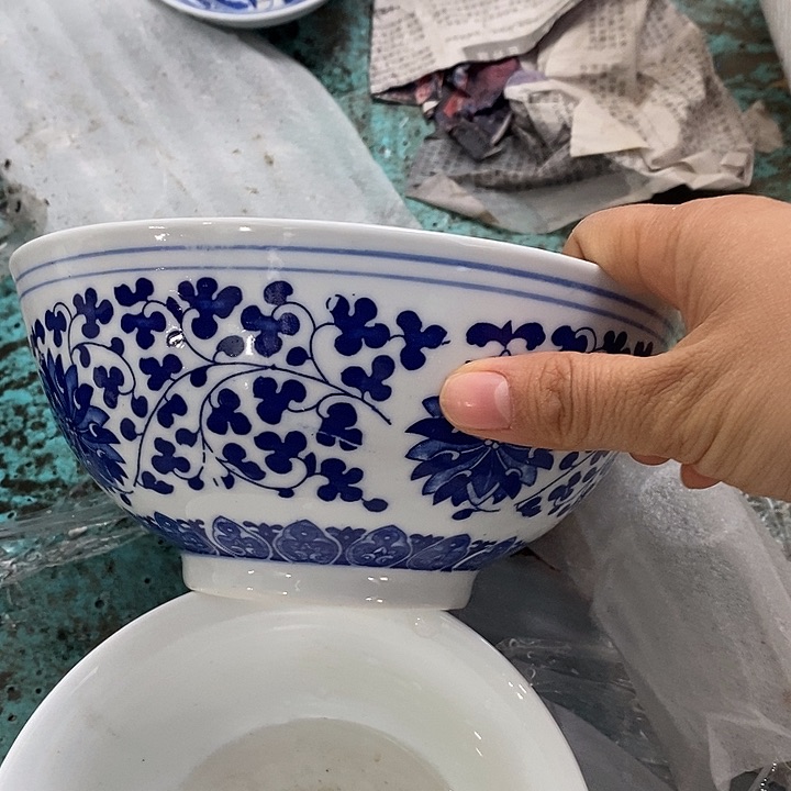 摆件陶7寸青花缠枝莲面碗