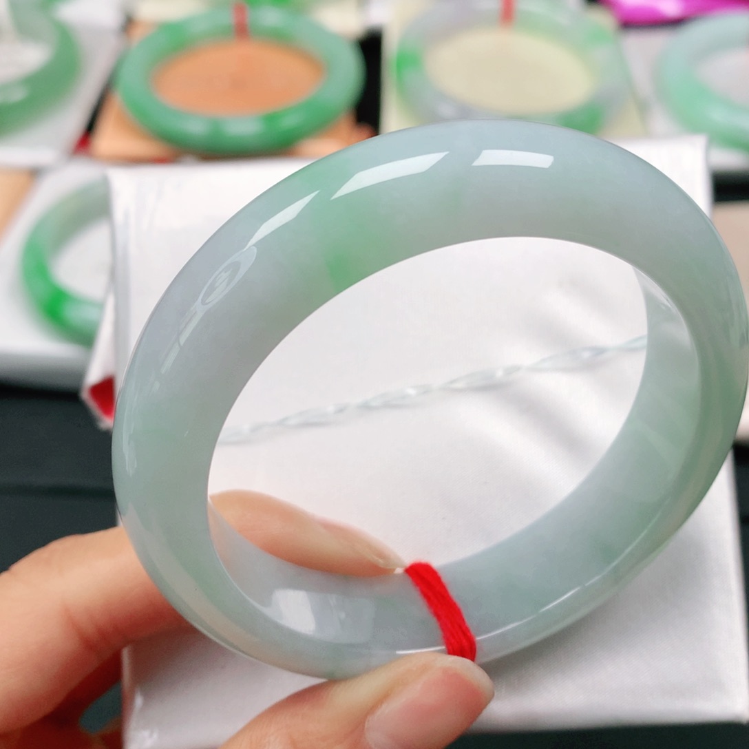 翡翠手镯未镶嵌天然翡翠手镯52