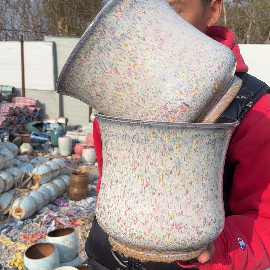 花盆紫砂粉两个口径22高度20