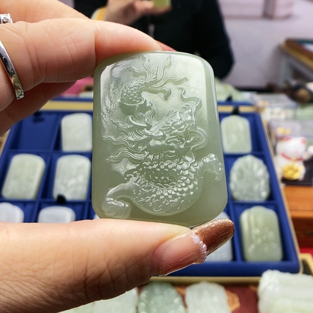 【闪购商品】和田玉颈饰未镶嵌东***线