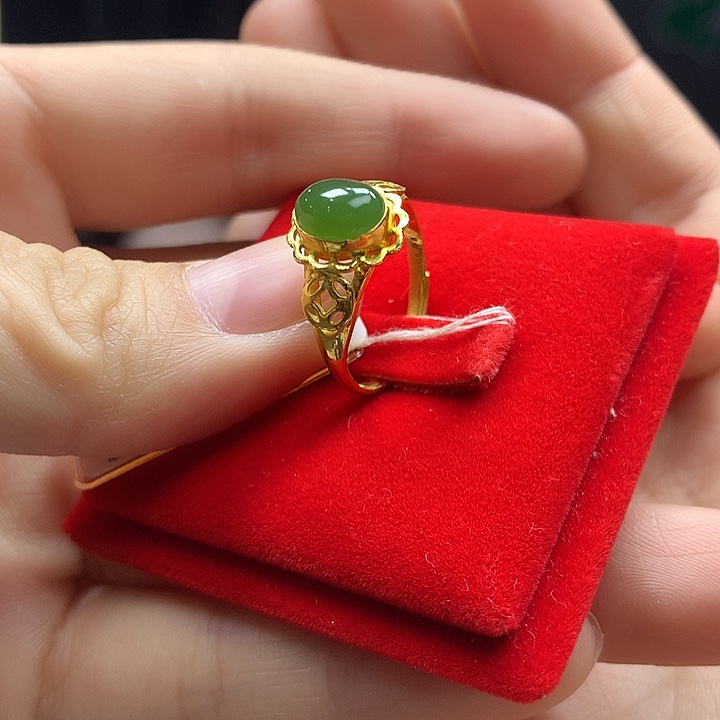 和田玉（碧玉）配饰足金镶嵌