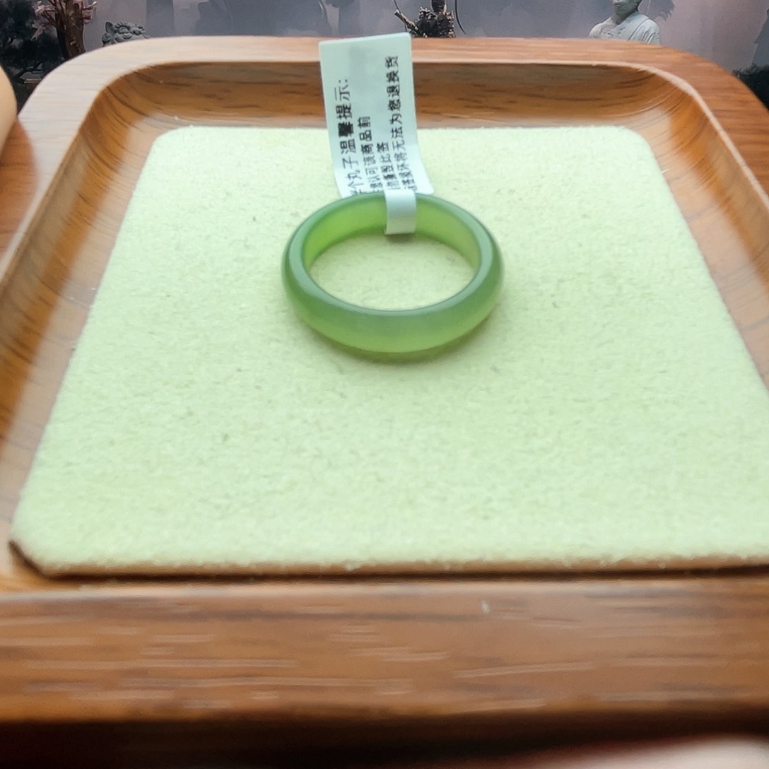 和田玉戒指未镶嵌碧玉无黑点果绿色20-21号