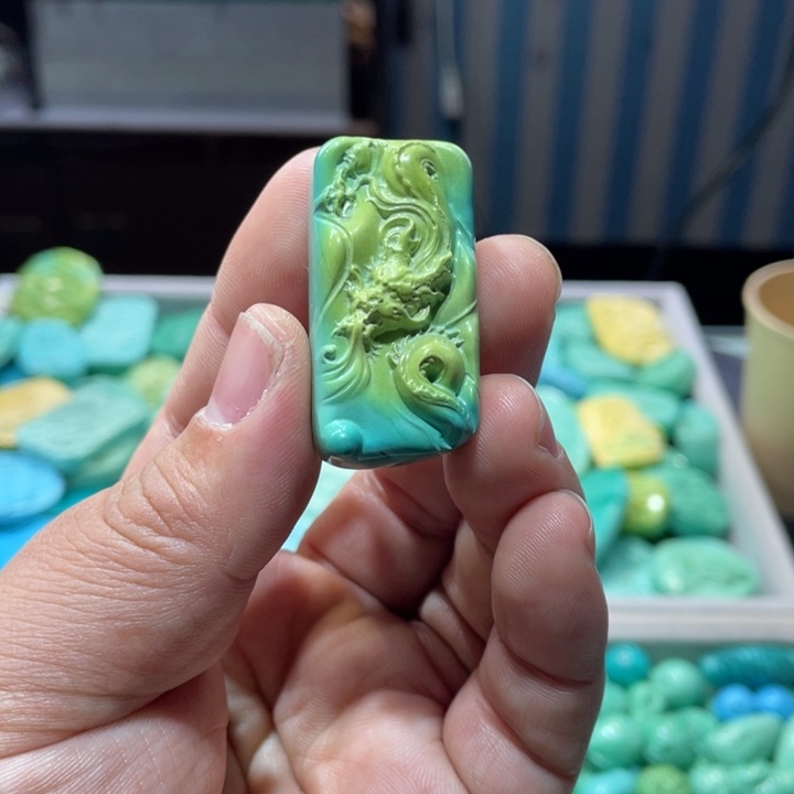 菱锰矿珠宝半成品未镶嵌