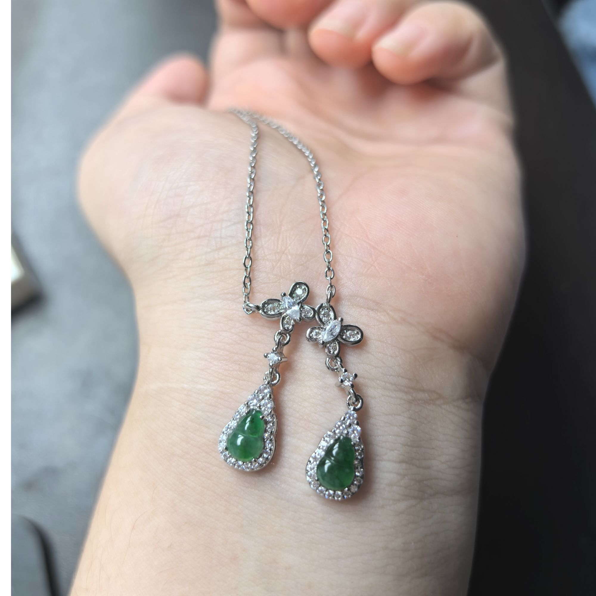 翡翠A货葫芦吊坠套链