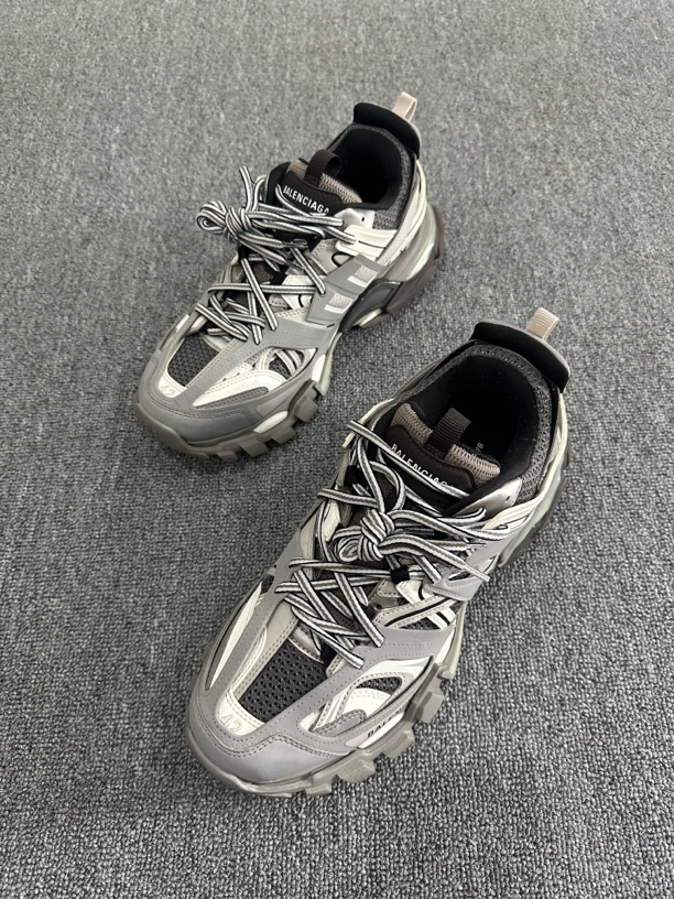 99新 Balenciaga/巴黎世家 track 灰白 老爹鞋 42 