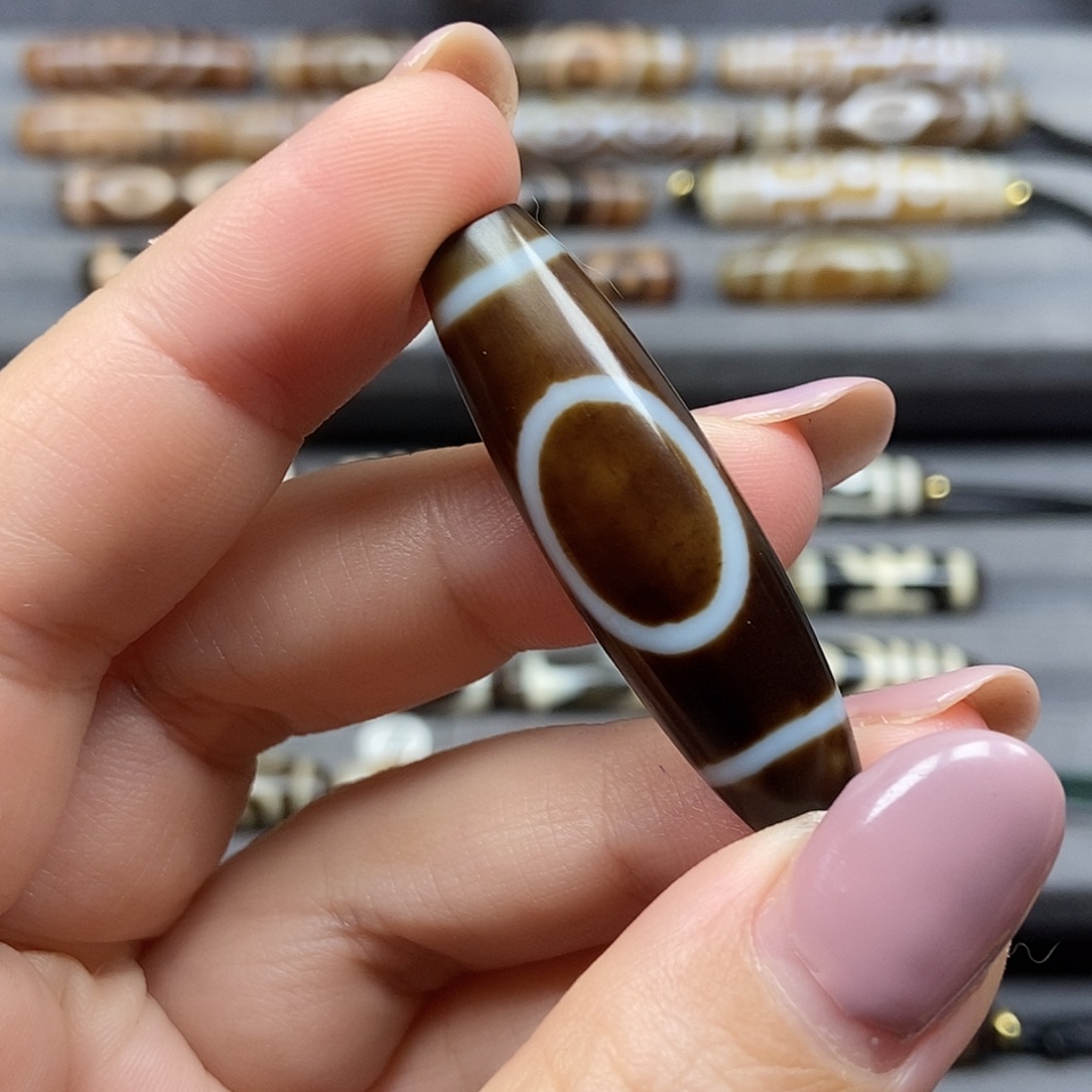 轨***斯玛瑙/玉髓未镶嵌颈饰