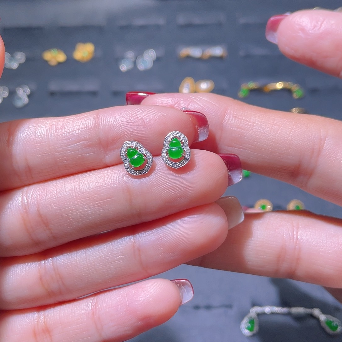 翡翠耳饰18K金镶嵌耳饰