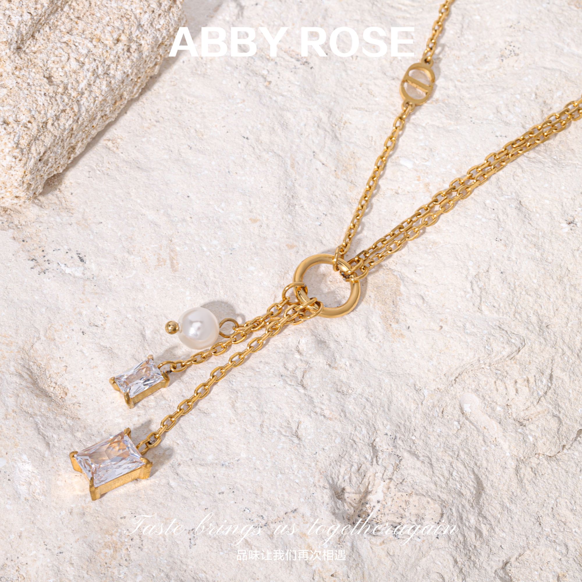 ABBY ROSE轻奢小众设计感方块晶晶吊坠项链62BG0