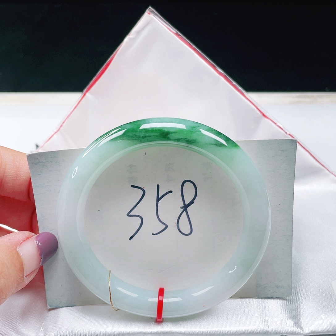 翡翠未镶嵌手镯缅甸翡翠54