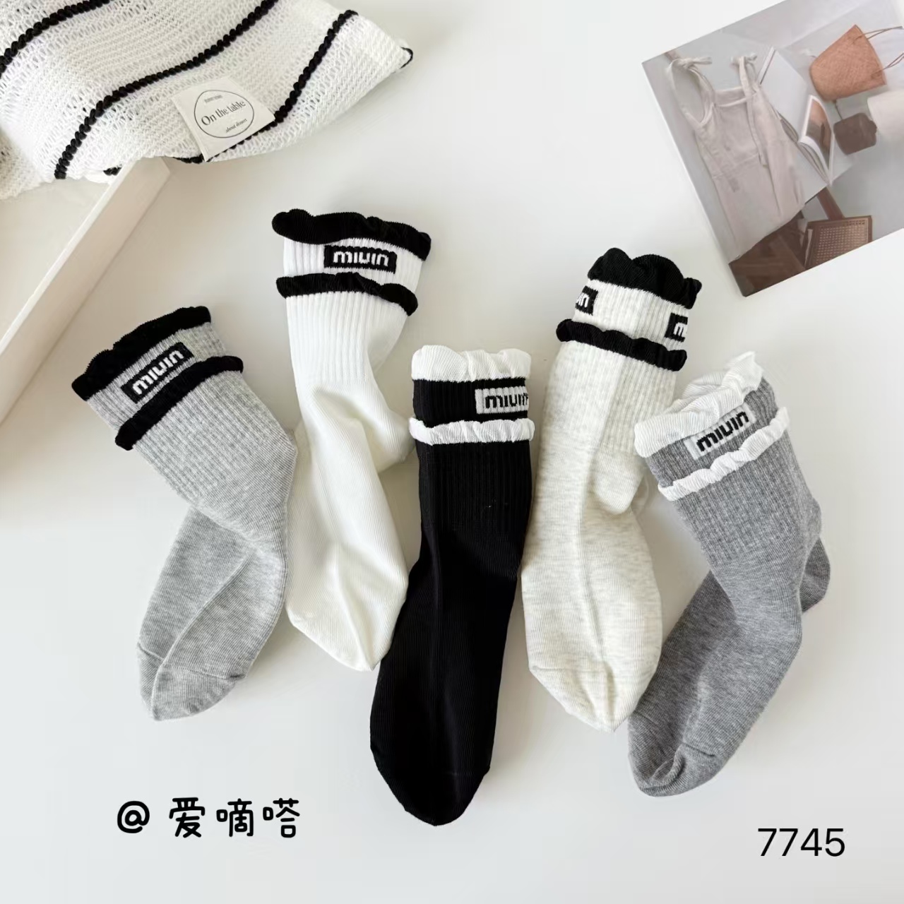 爱嘀嗒儿童袜秋季新款ins潮袜系列百搭棉袜中筒儿童袜子
