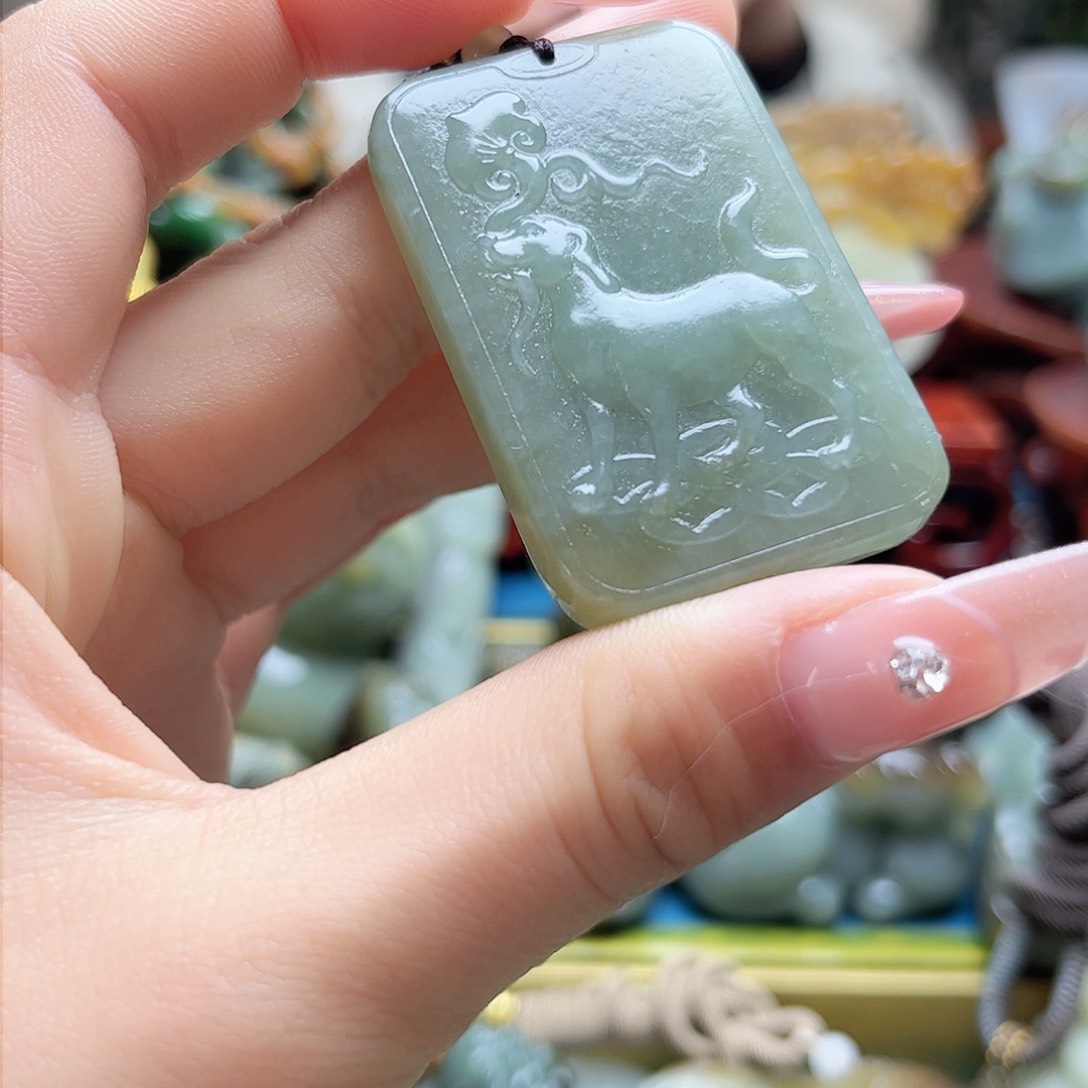 和田玉车挂未镶嵌