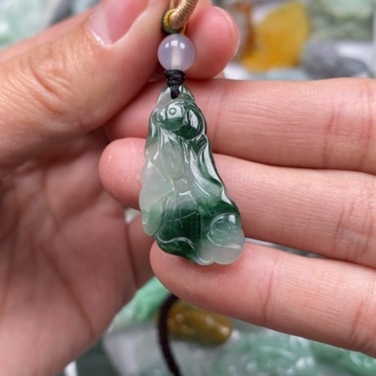 翡翠吊坠(不含链)未镶嵌