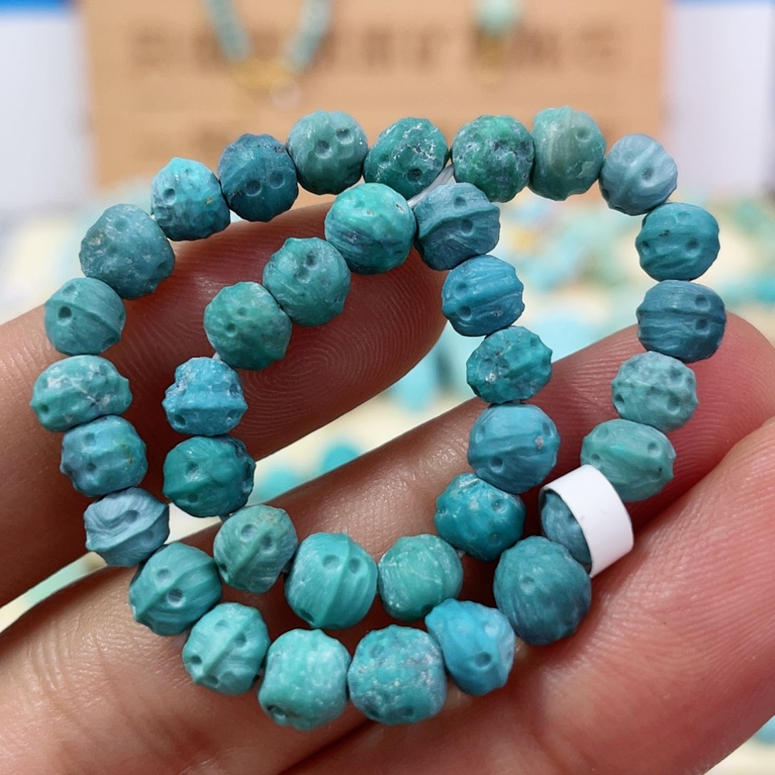 绿松石配饰未镶嵌