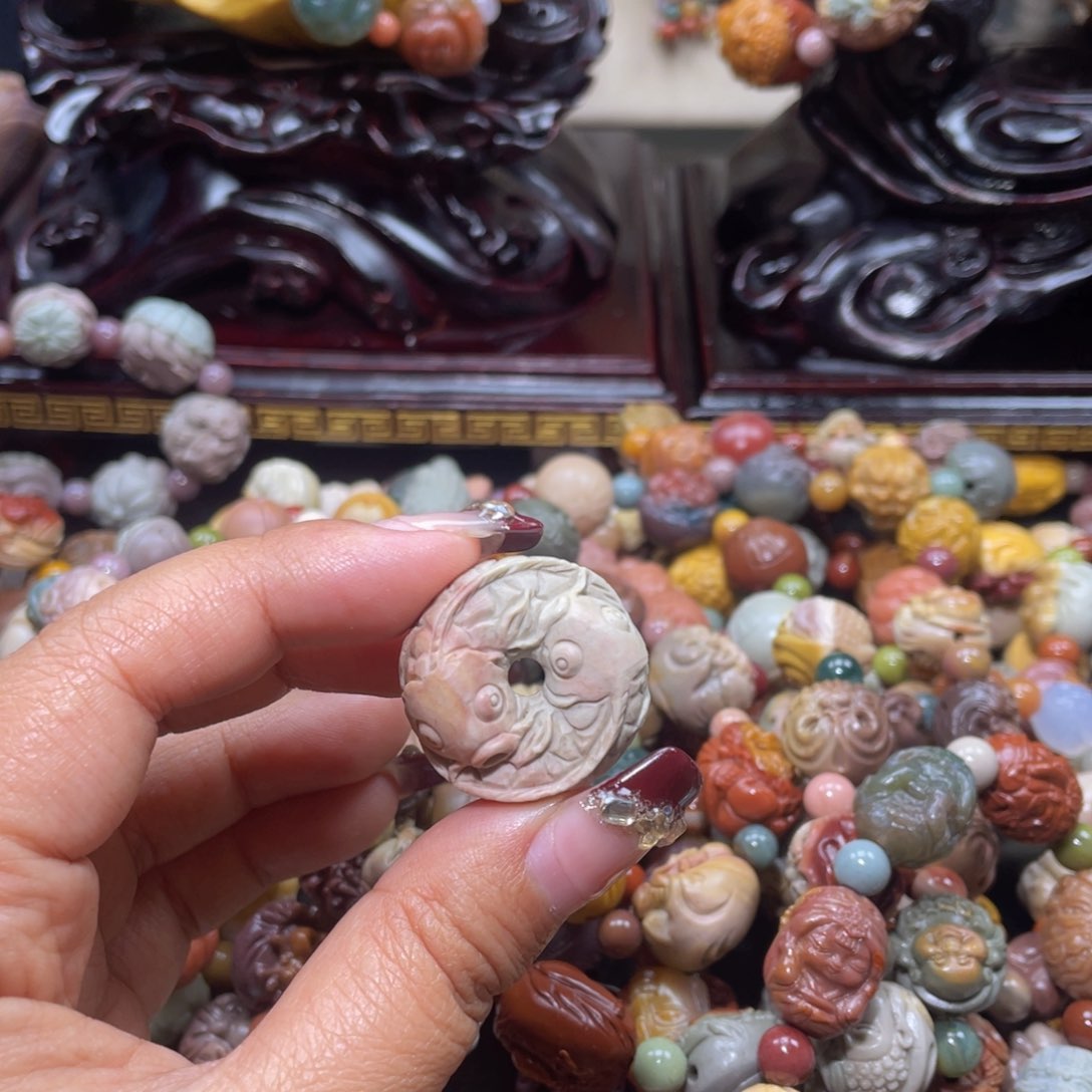 石英质玉手链未镶嵌