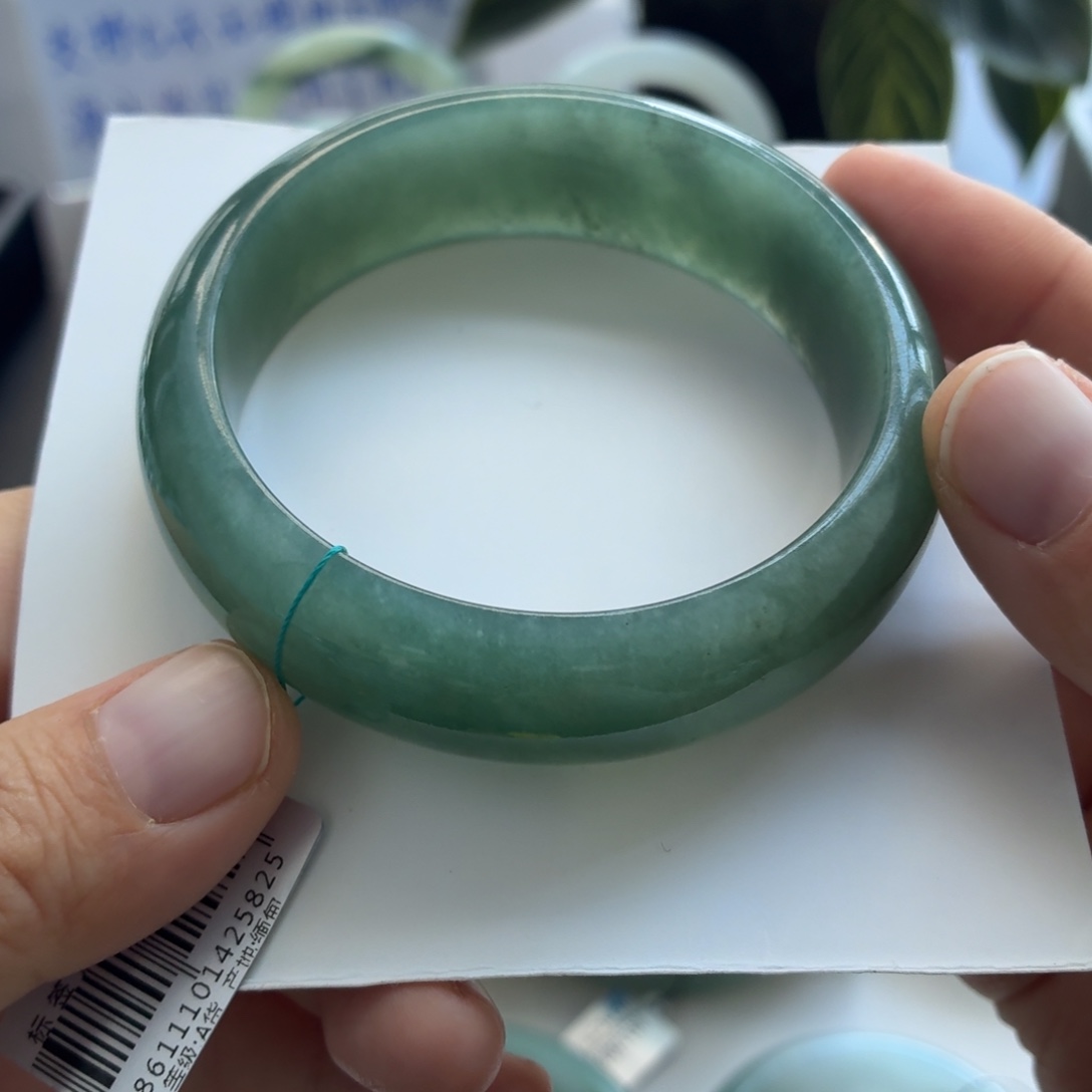 翡翠未镶嵌手镯天然