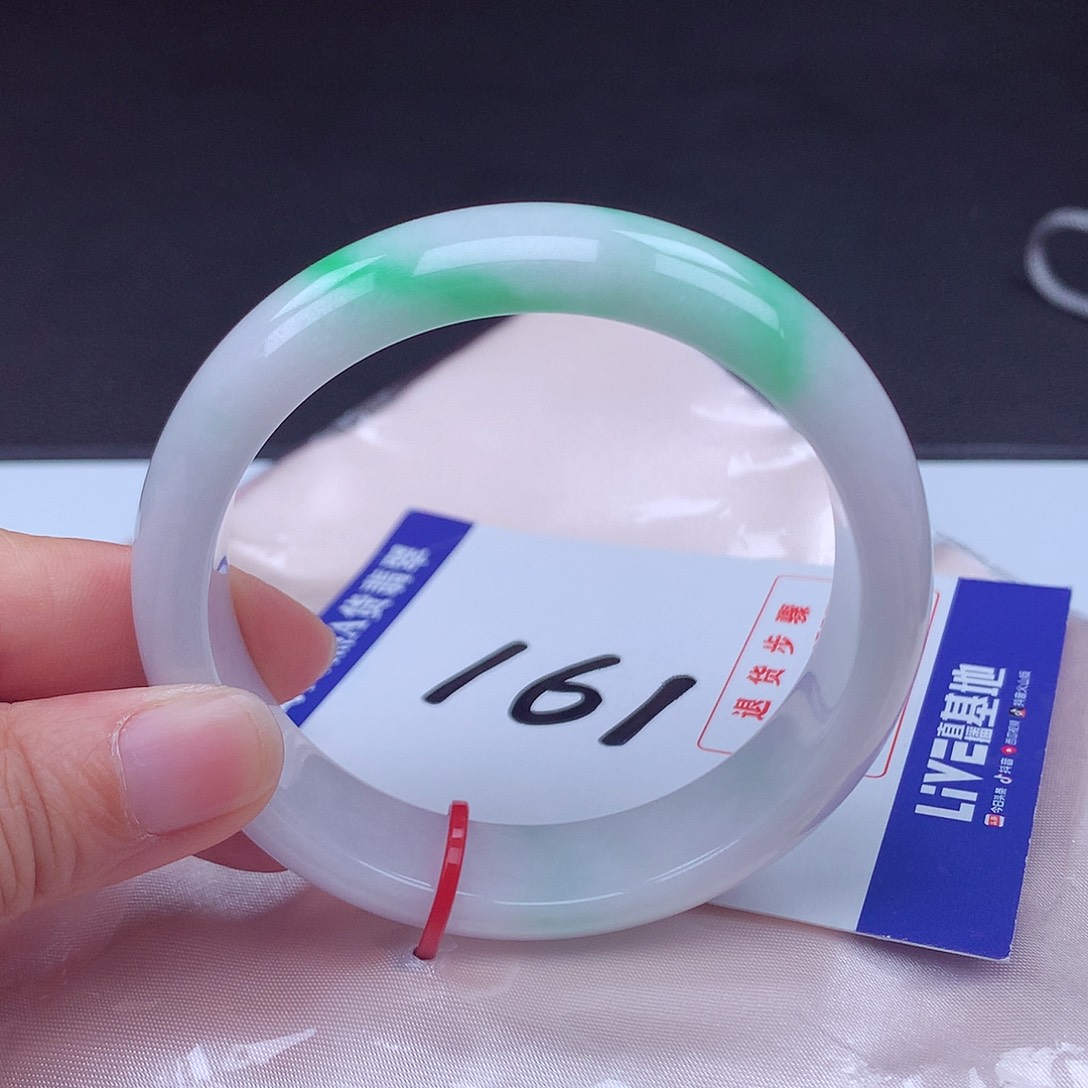 翡翠手镯未镶嵌手镯001684