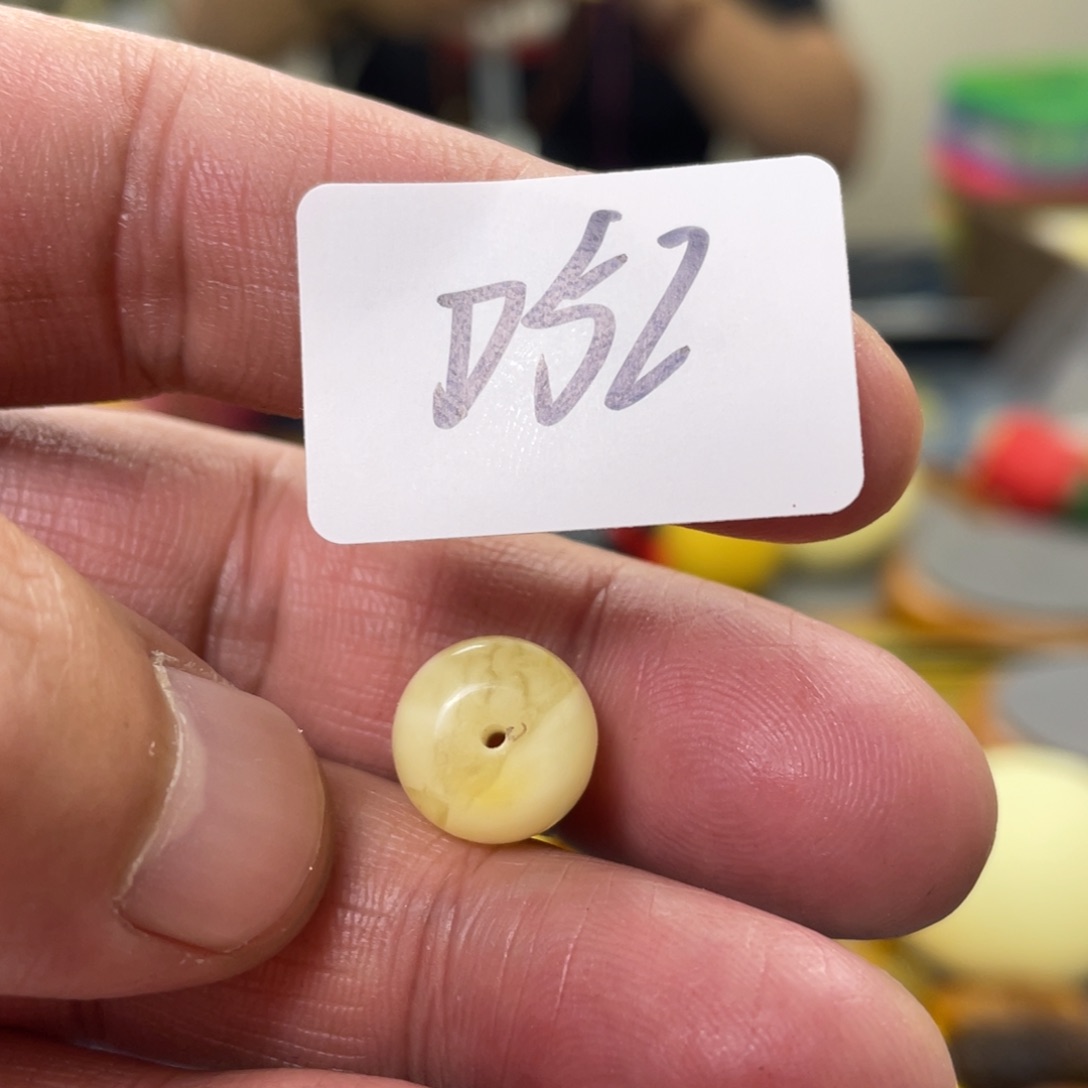 手链琥珀未镶嵌多样性发，发其中一件