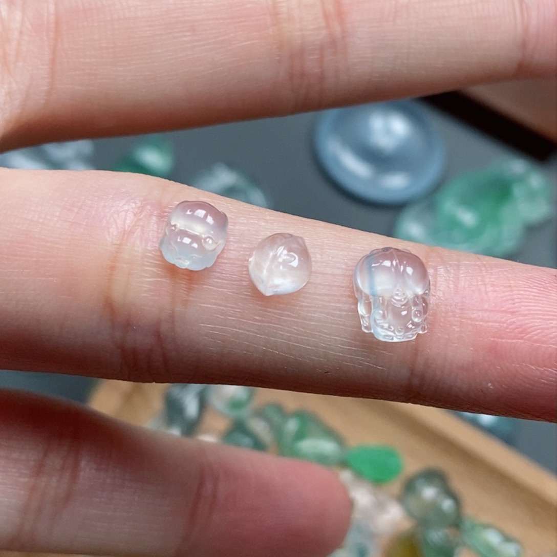 定制翡翠未镶嵌h****n翡翠貔貅 饺子 猪