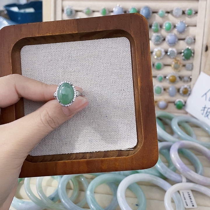 翡翠未镶嵌颈饰天然翡翠Ａ货