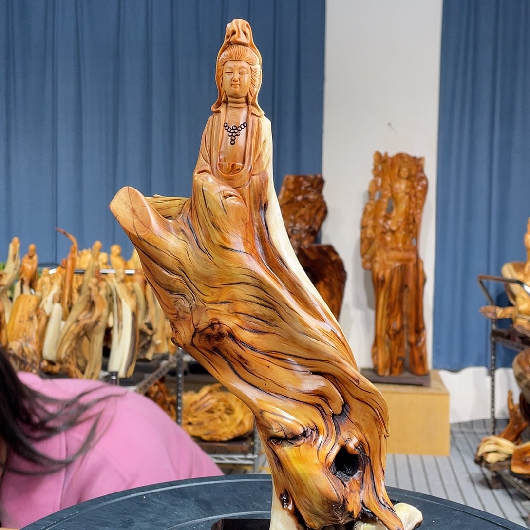 柏木（崖柏）随型艺术根雕