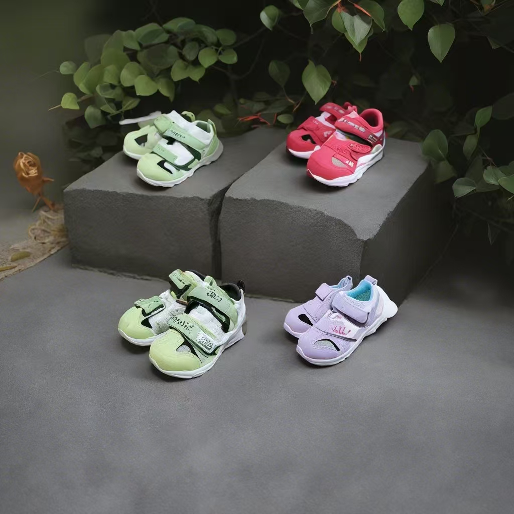 儿童运动鞋（默认微瑕）